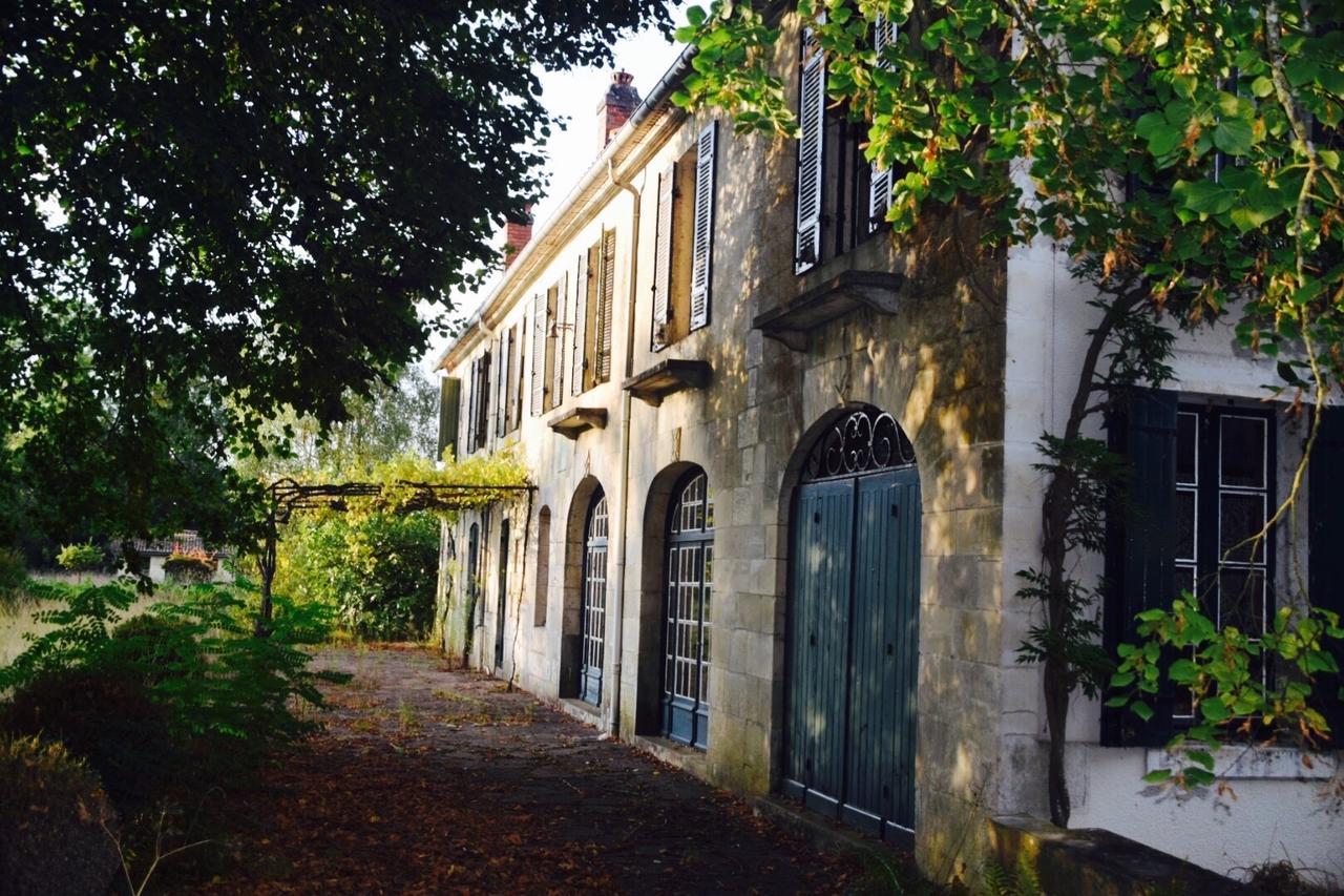 Villa 2 Pas Sages La Roche-Chalais Exterior photo